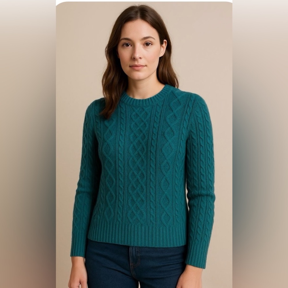Winding River Teal Cable Knit Sweater/ woman’s XL/Wool&Mohair
10% Wool